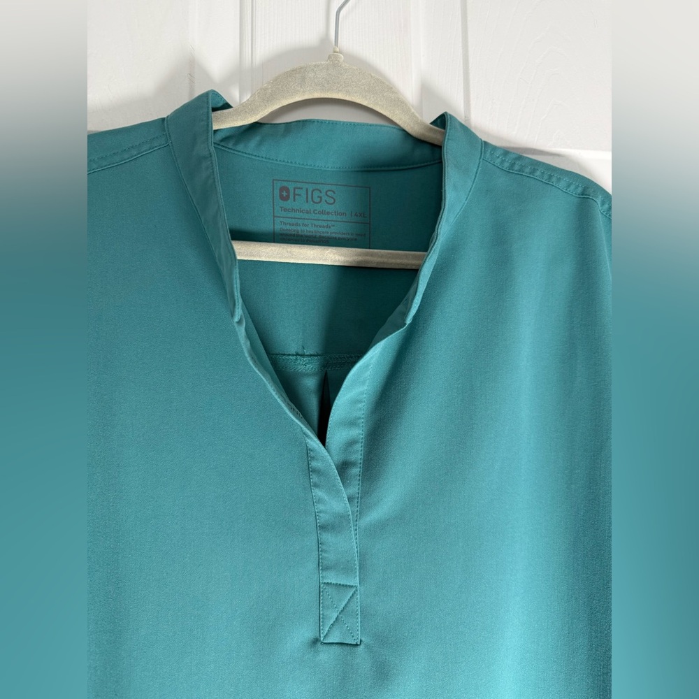 Figs Rafaela 4XL Oversized Scrub Top - Picture 2 of 7